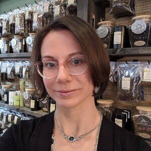 Meet your Posher, Nicole